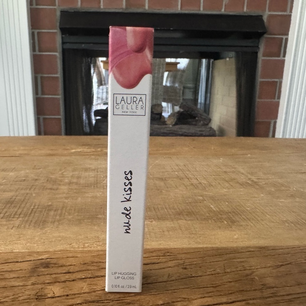 NEW Laura Geller Nude Kisses Lip Hugging Lip Gloss ~ Smooch - Picture 4 of 8